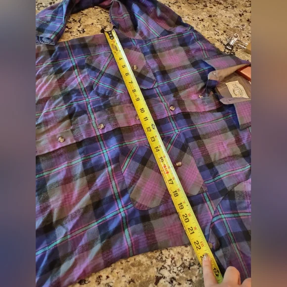 Vintage PNW north west territory purple and black fannel - Picture 2 of 5